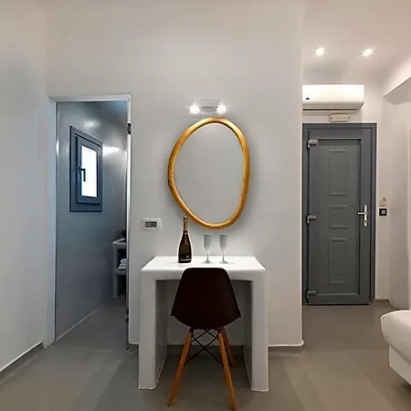Tatakis Design Hotel, Hotel Firá