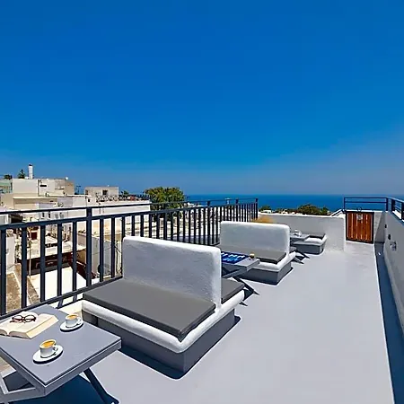 Tatakis Design Hotel, Hotel Firá