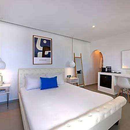 Tatakis Design Hotel, 2* Firá