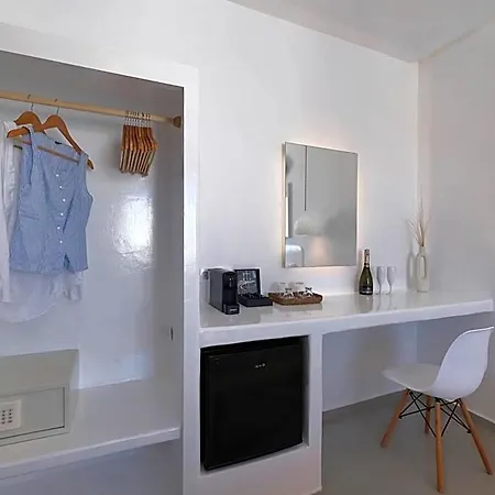 Tatakis Design Hotel, 2* Firá